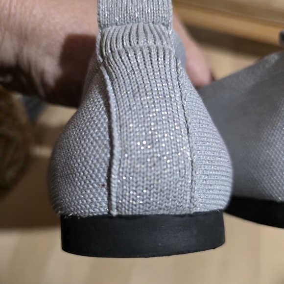 bernie mev. Silver Ballet Flats Size 37 Euro 6.5 Us - Picture 7 of 8